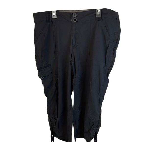 Black Cargo‎ Capri Pants Womens Drawstring Cropped Utility Casual Trousers - Picture 1 of 7